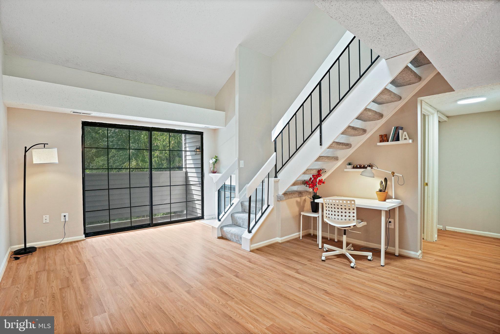 1605 CARRIAGE HOUSE TERRACE H