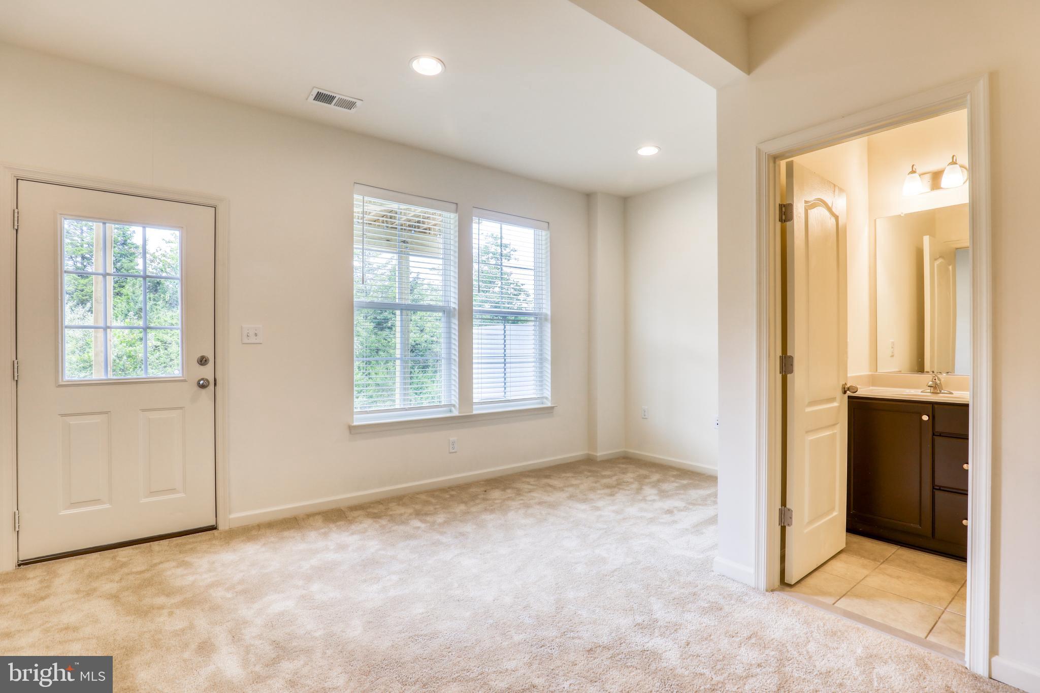 FREEDOM MANOR - Residential Lease