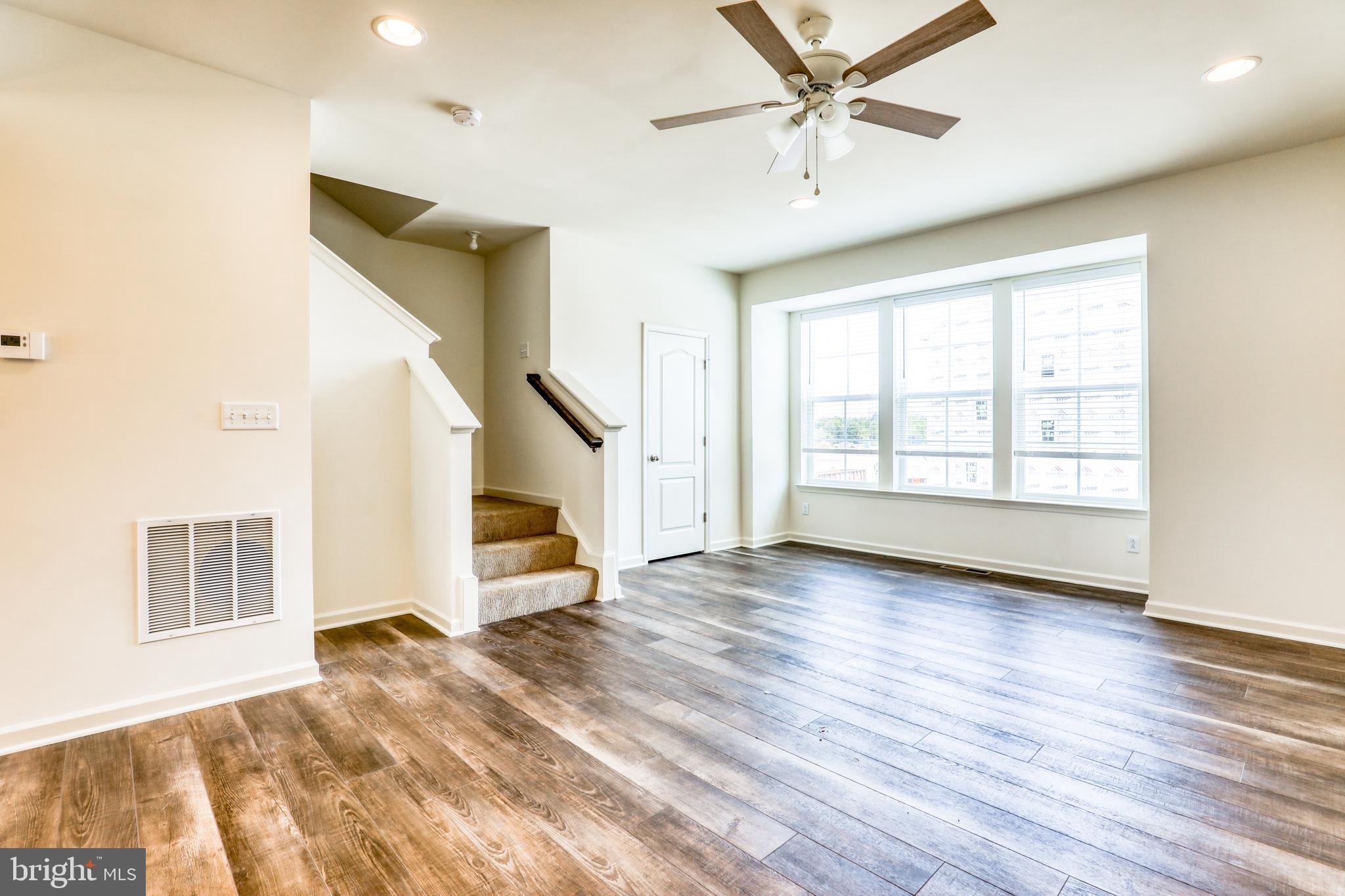 FREEDOM MANOR - Residential Lease