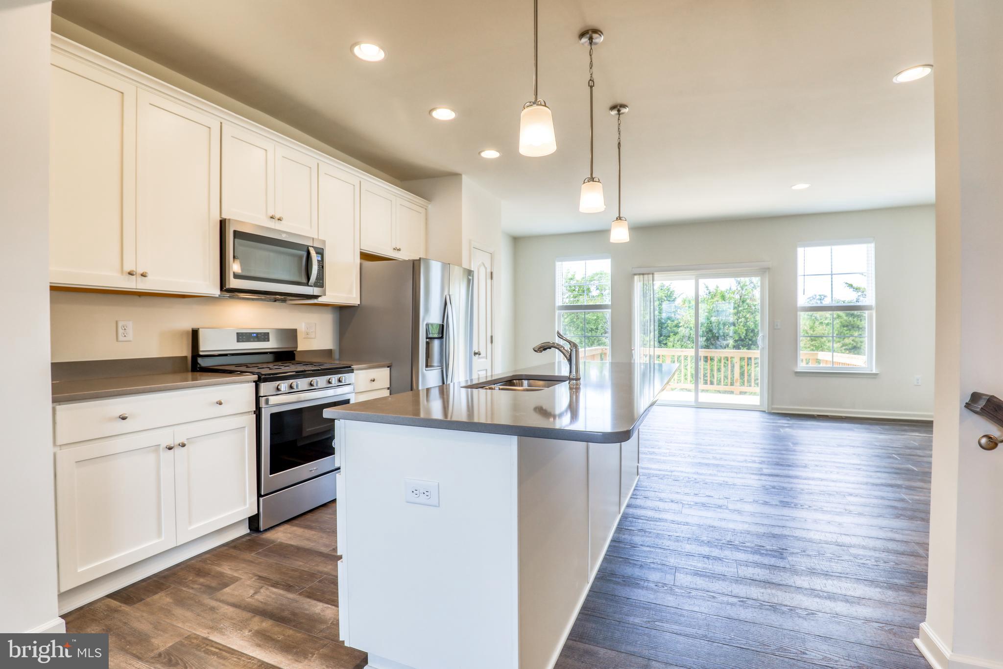 FREEDOM MANOR - Residential Lease