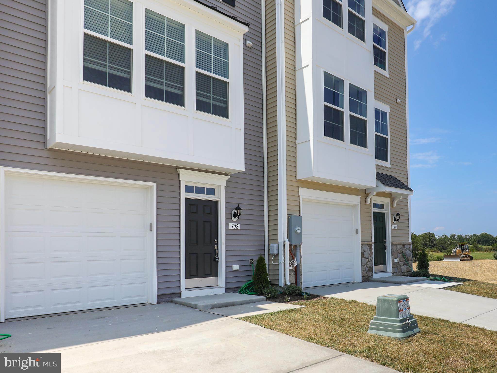 FREEDOM MANOR - Residential Lease