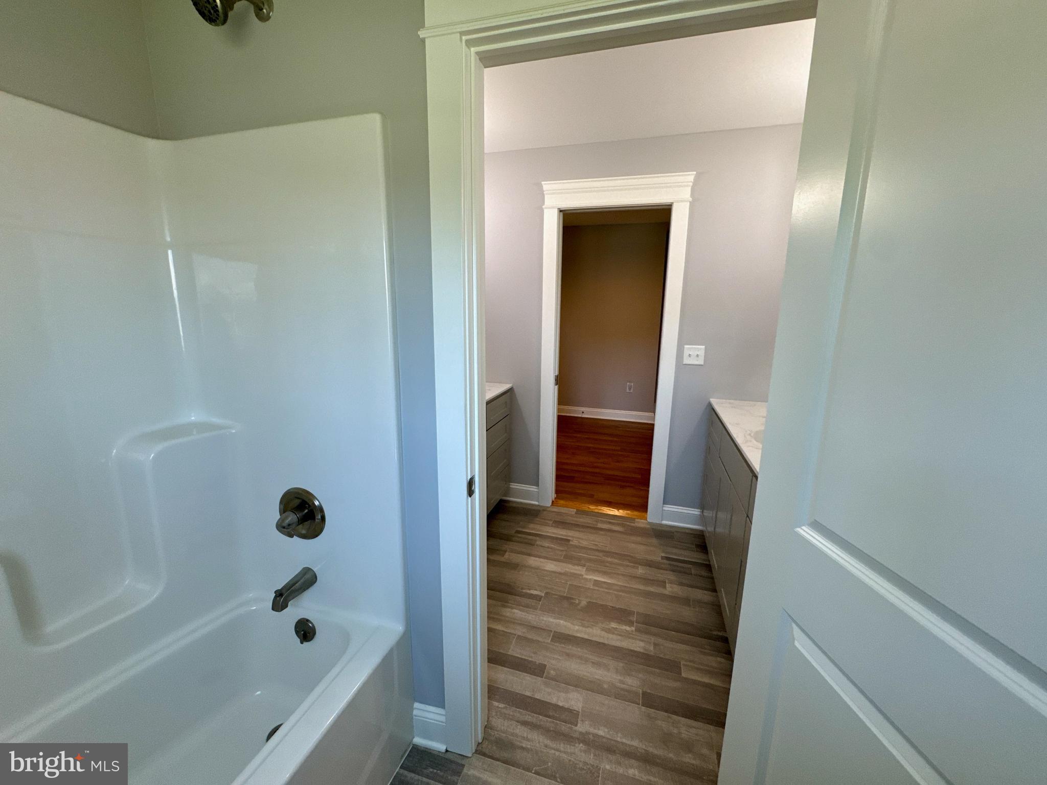 LYNWOOD ESTATES - Residential