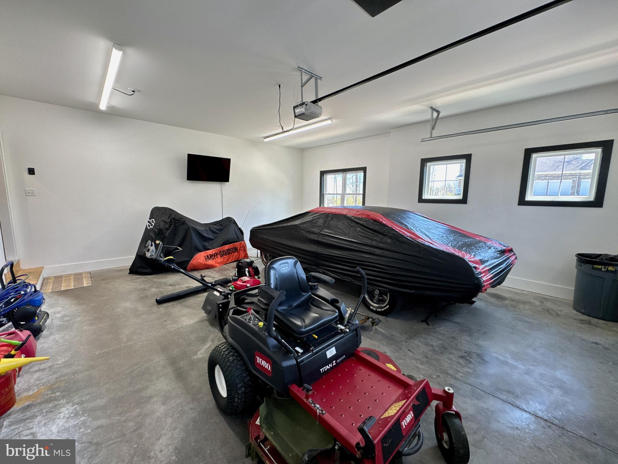 LYNWOOD ESTATES - Residential