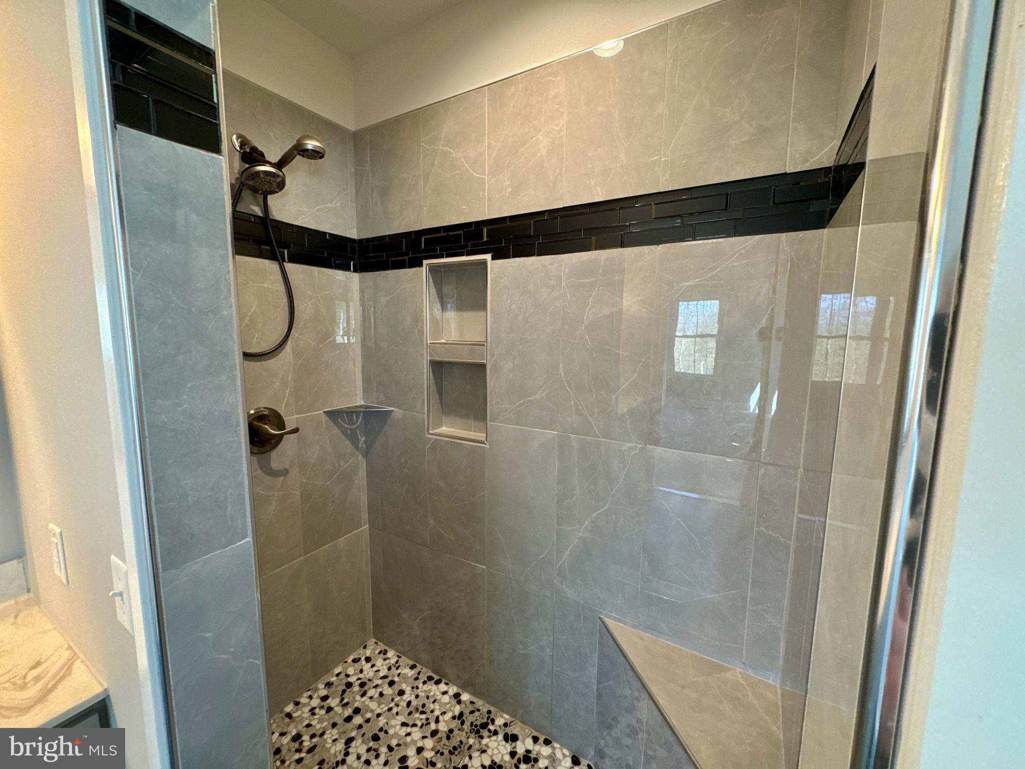 LYNWOOD ESTATES - Residential