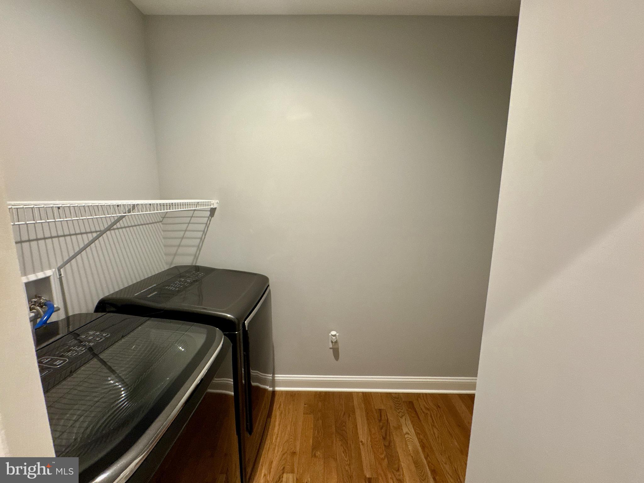 LYNWOOD ESTATES - Residential