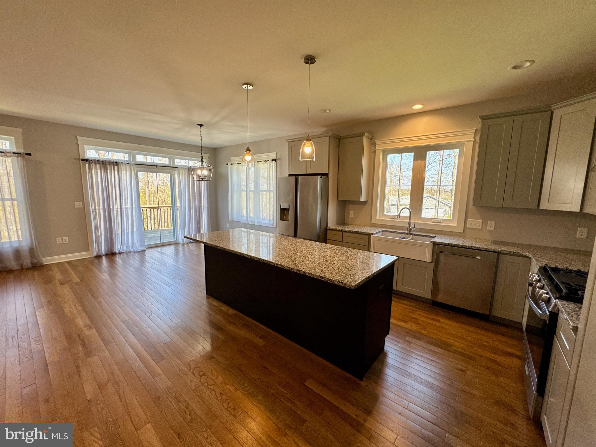 LYNWOOD ESTATES - Residential