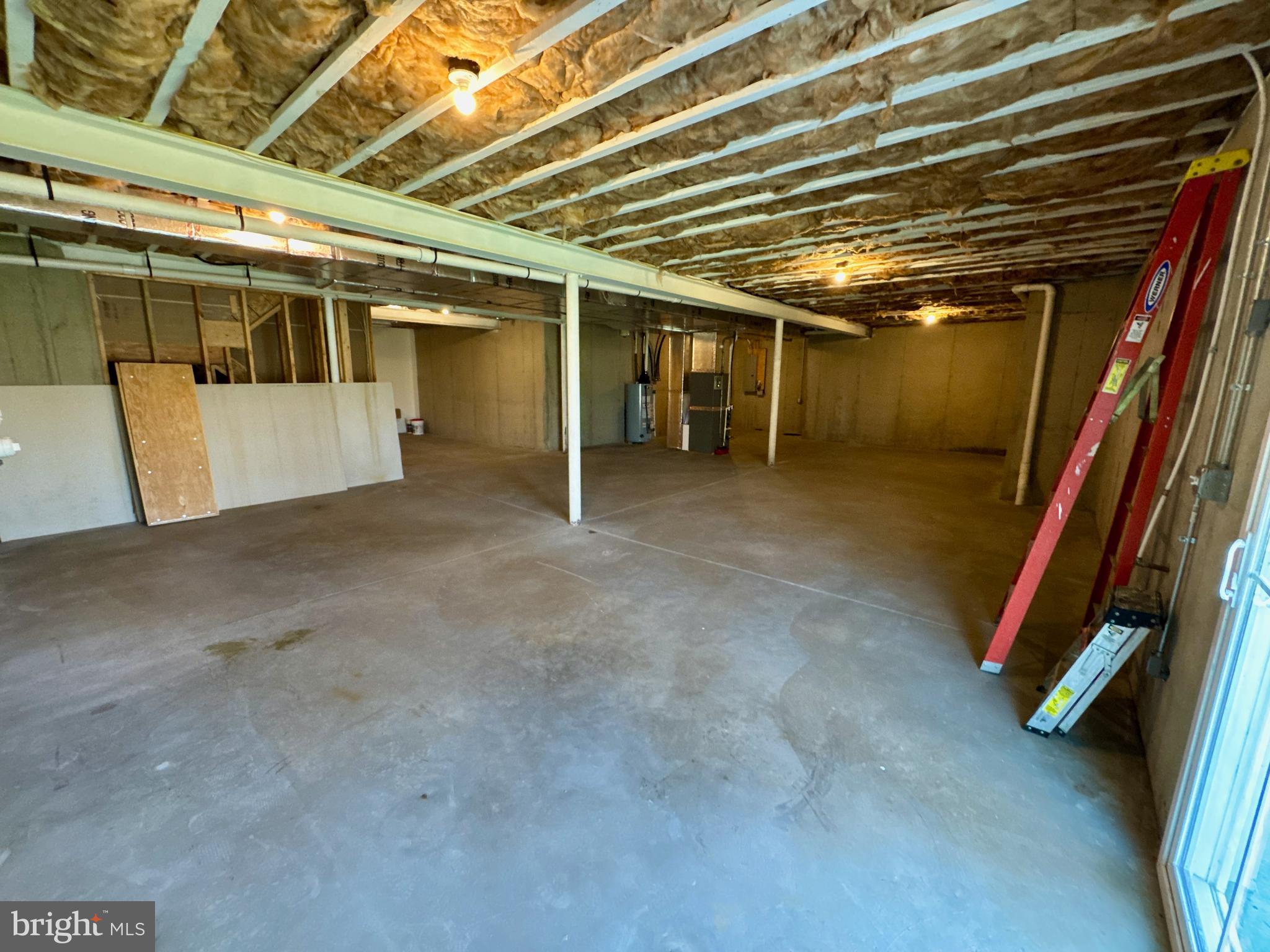 LYNWOOD ESTATES - Residential