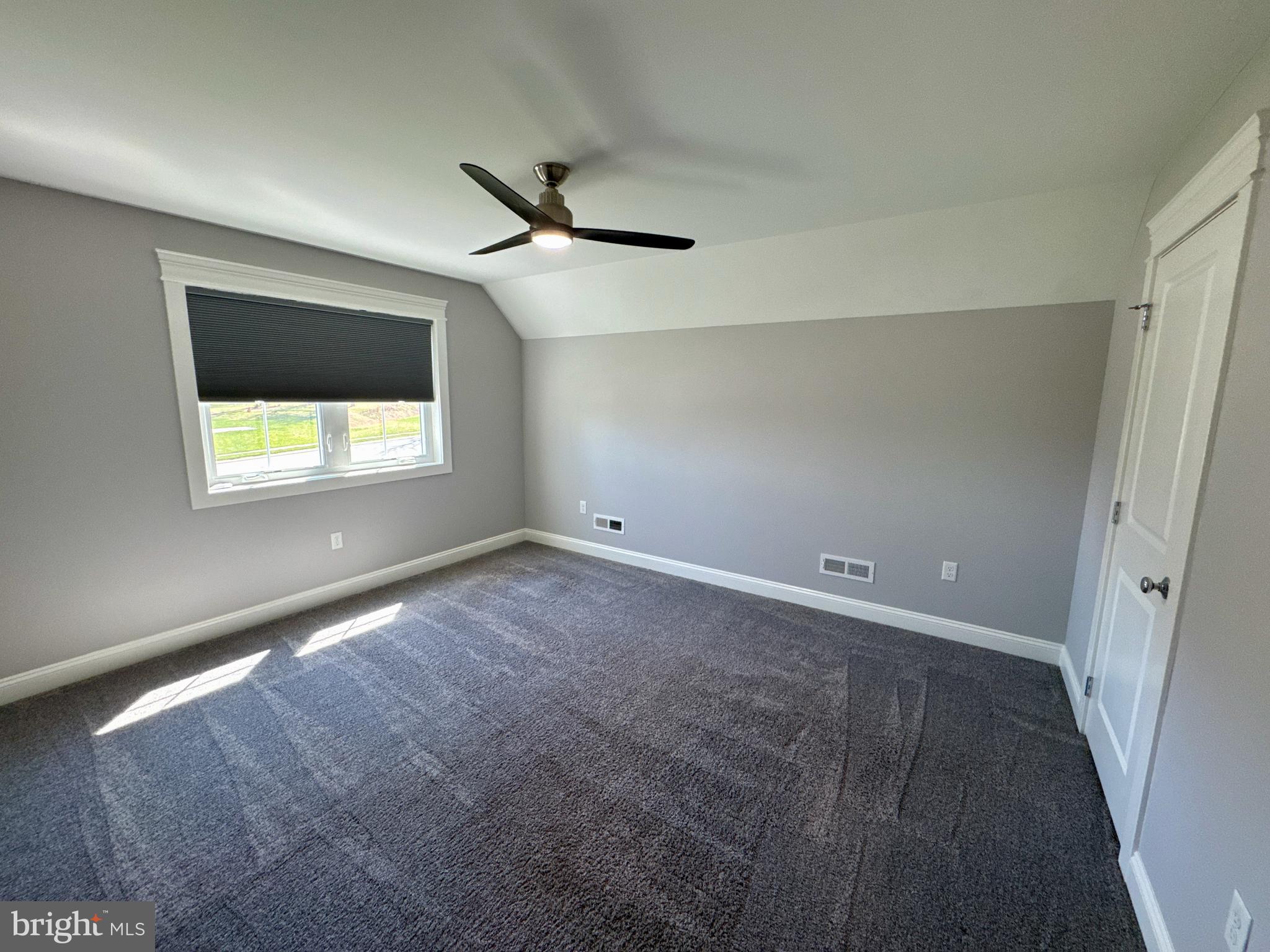 LYNWOOD ESTATES - Residential