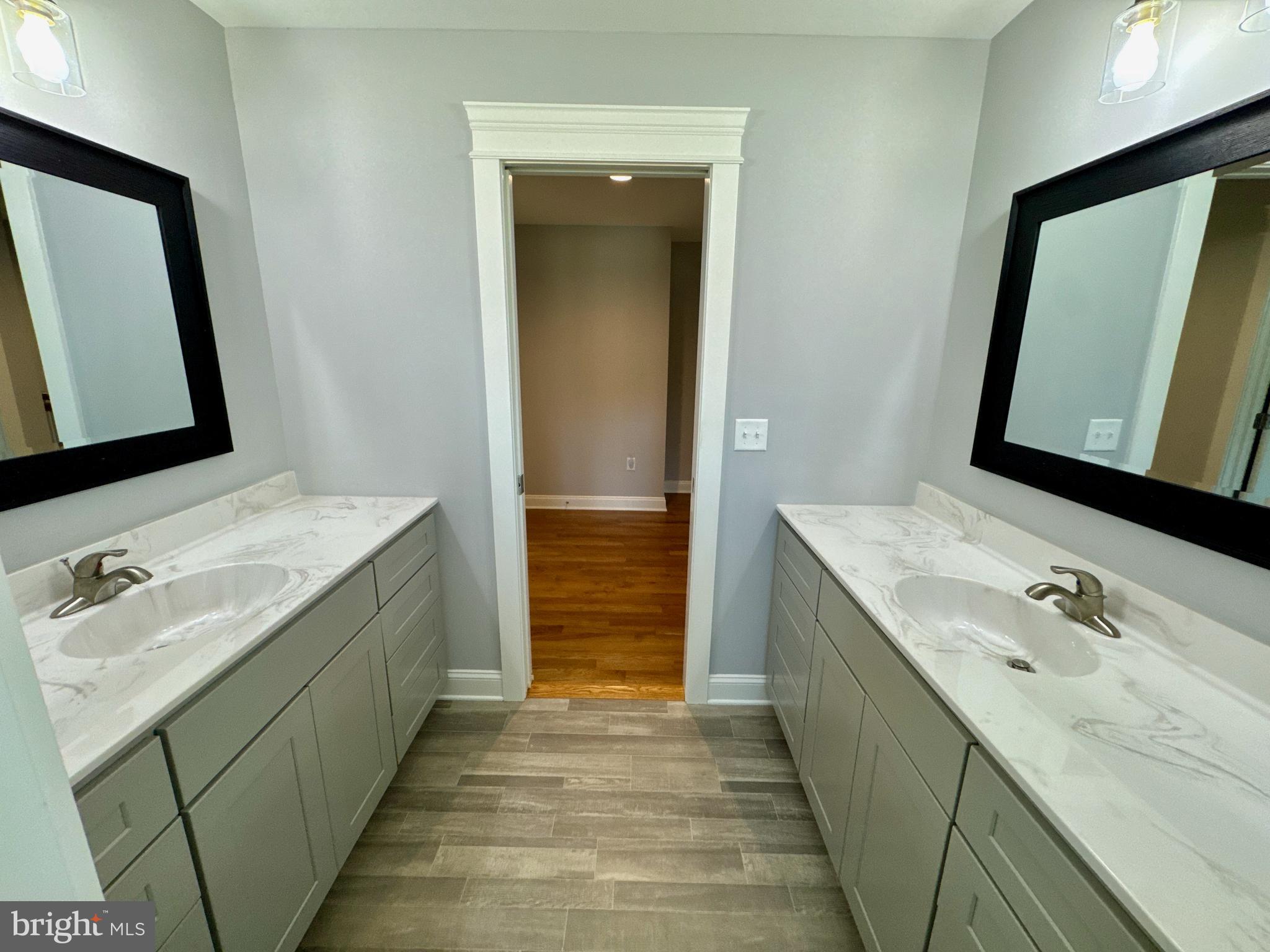 LYNWOOD ESTATES - Residential