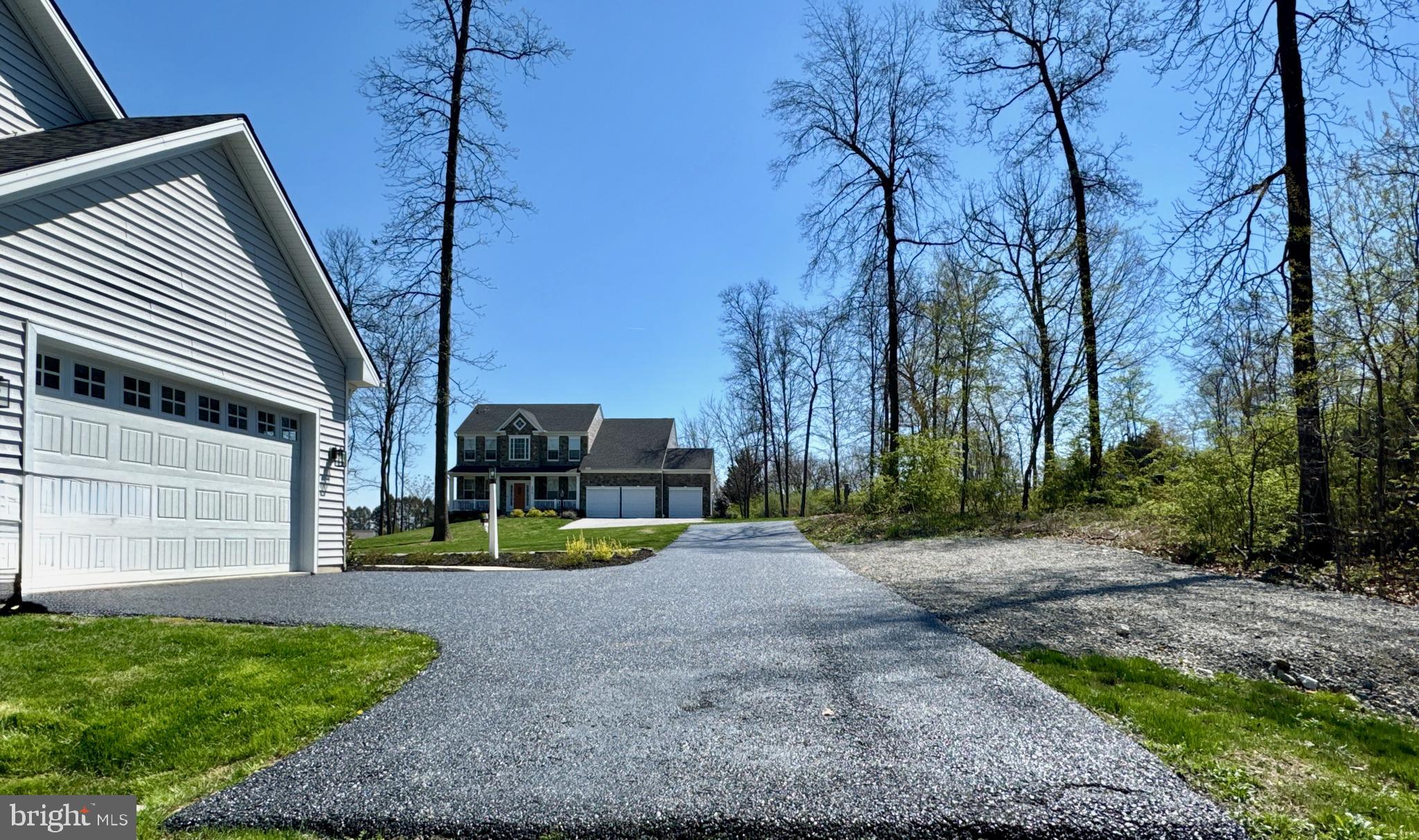 LYNWOOD ESTATES - Residential