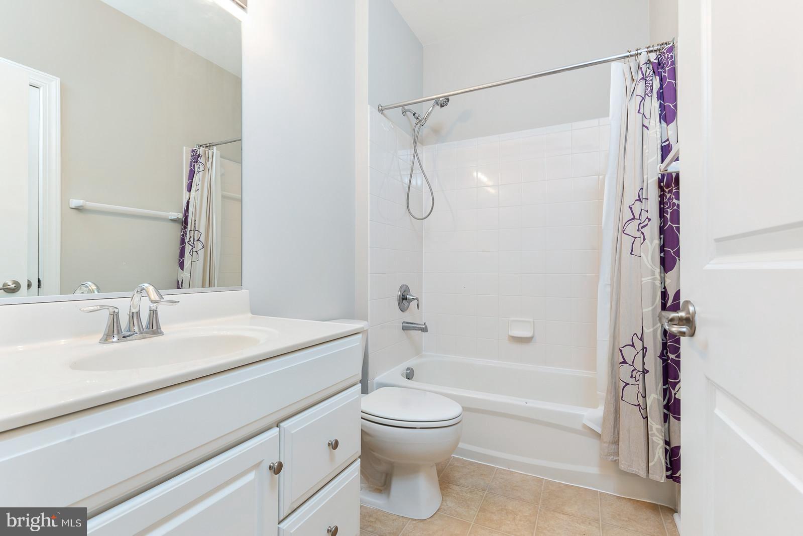 POTOMAC CLUB - Residential Lease