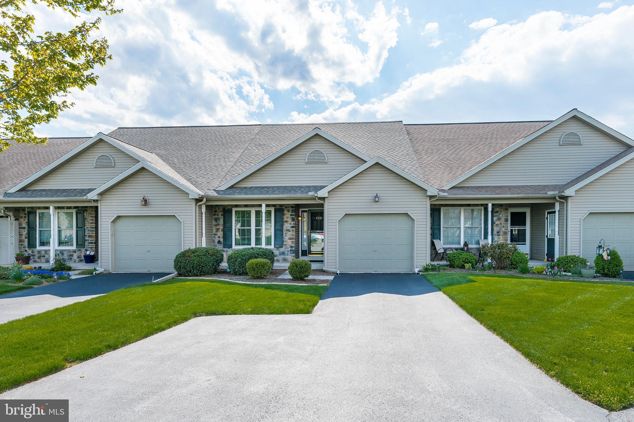MALLARD PONDS - Residential