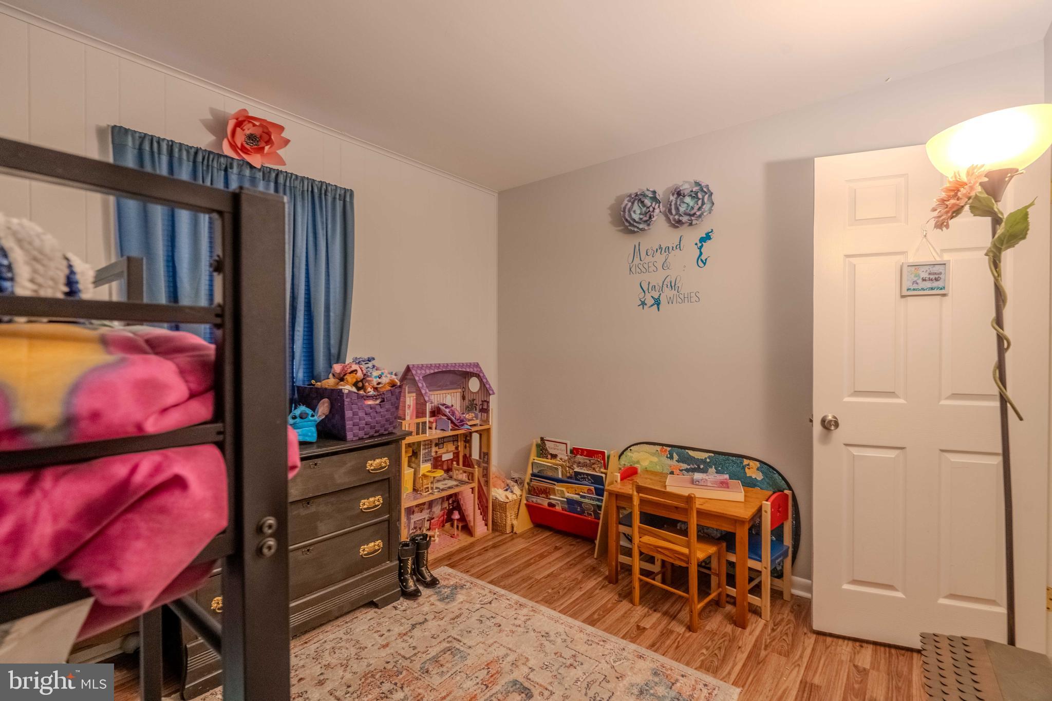 EASTMAN HEIGHTS - Residential