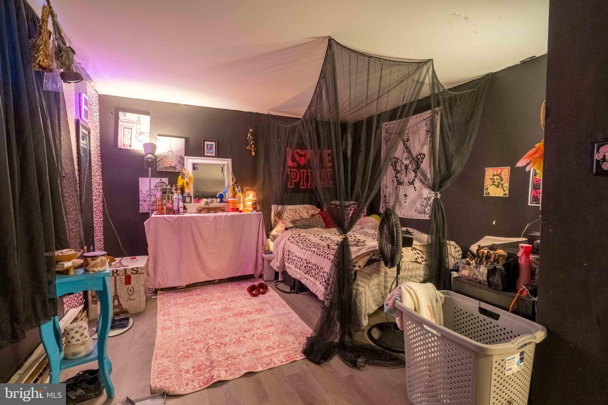 EASTMAN HEIGHTS - Residential