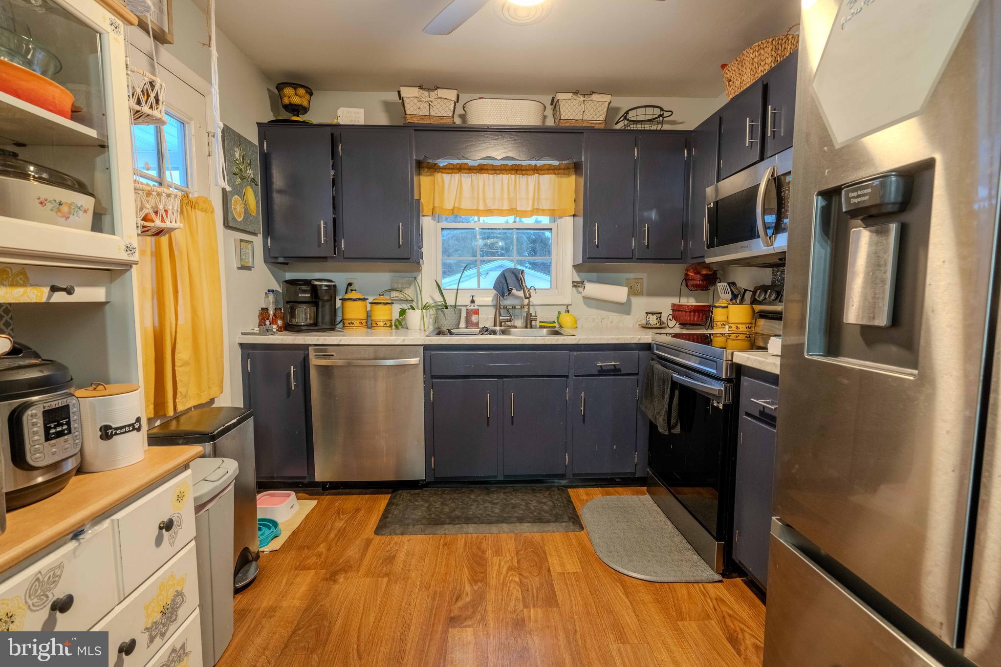 EASTMAN HEIGHTS - Residential