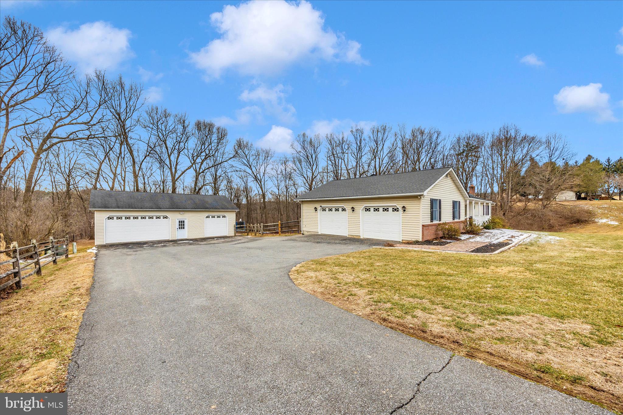 STONELAKE - Residential