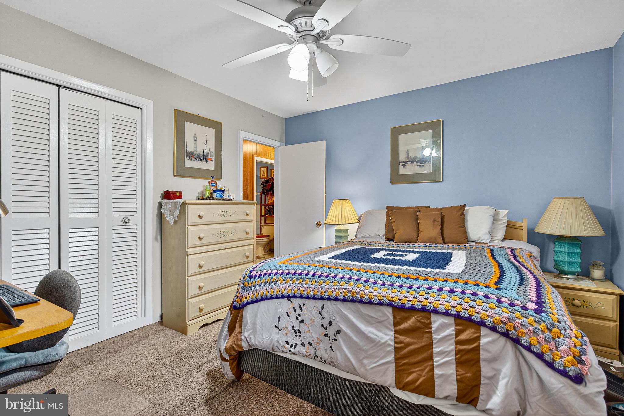 CROSS COUNTRY - Residential