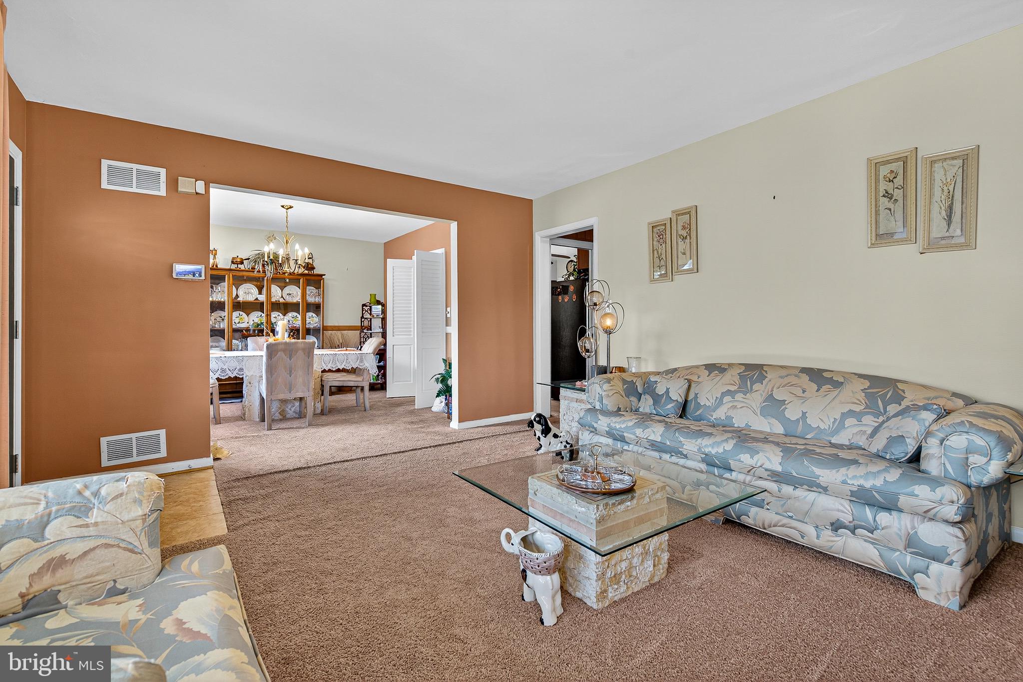 CROSS COUNTRY - Residential