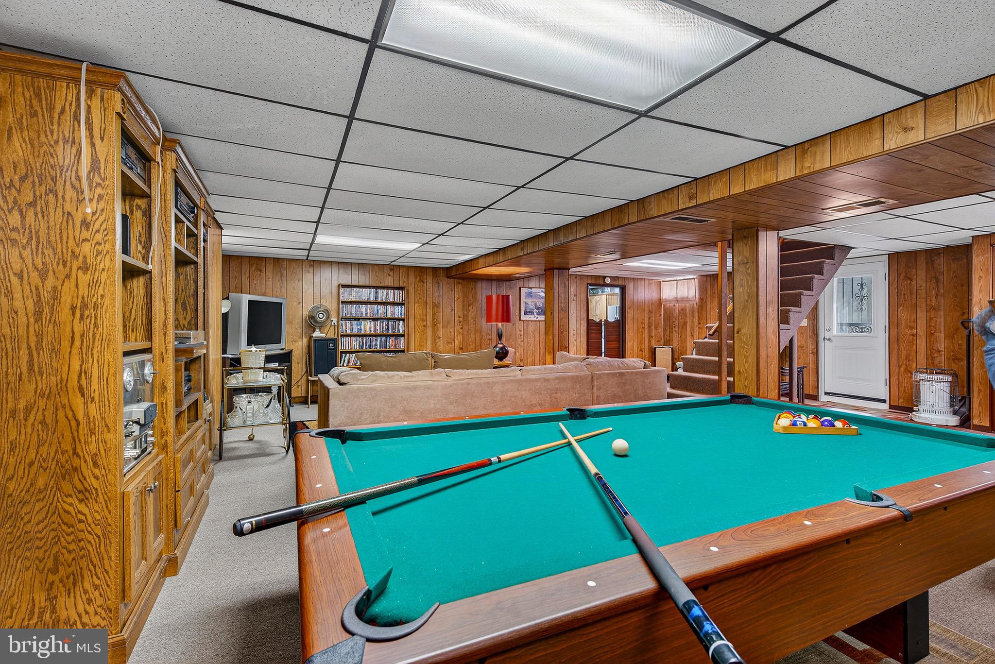 CROSS COUNTRY - Residential