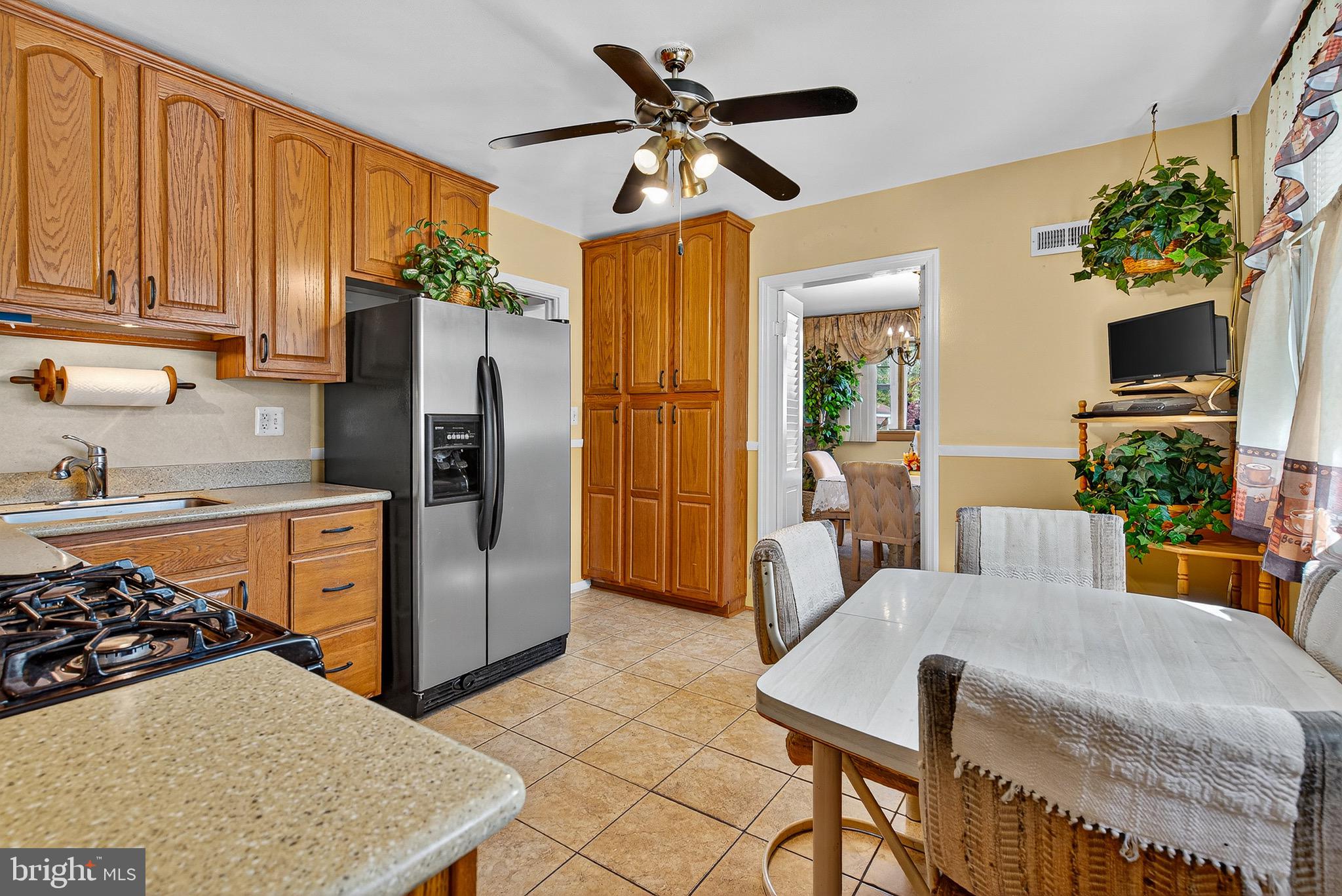 CROSS COUNTRY - Residential