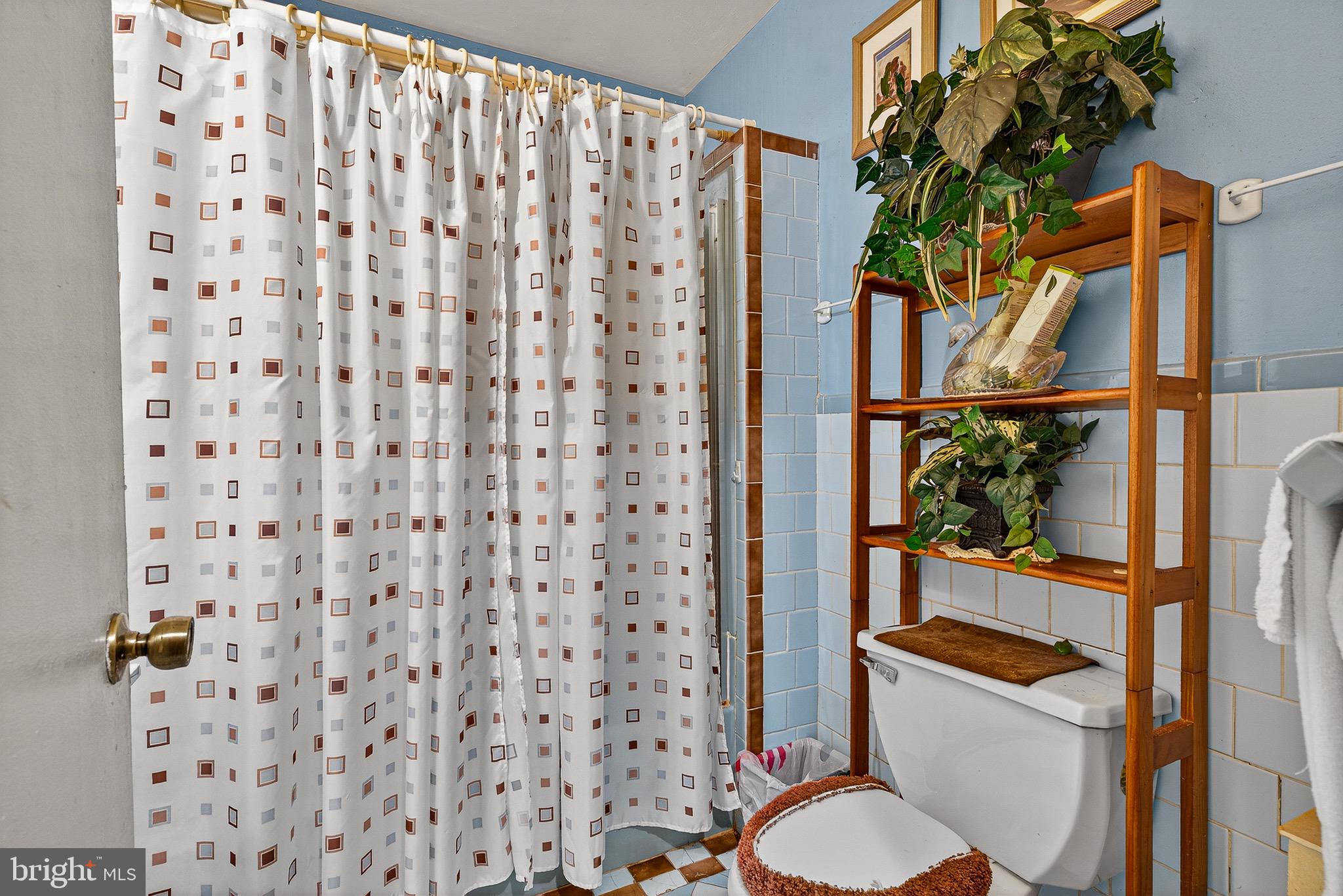 CROSS COUNTRY - Residential