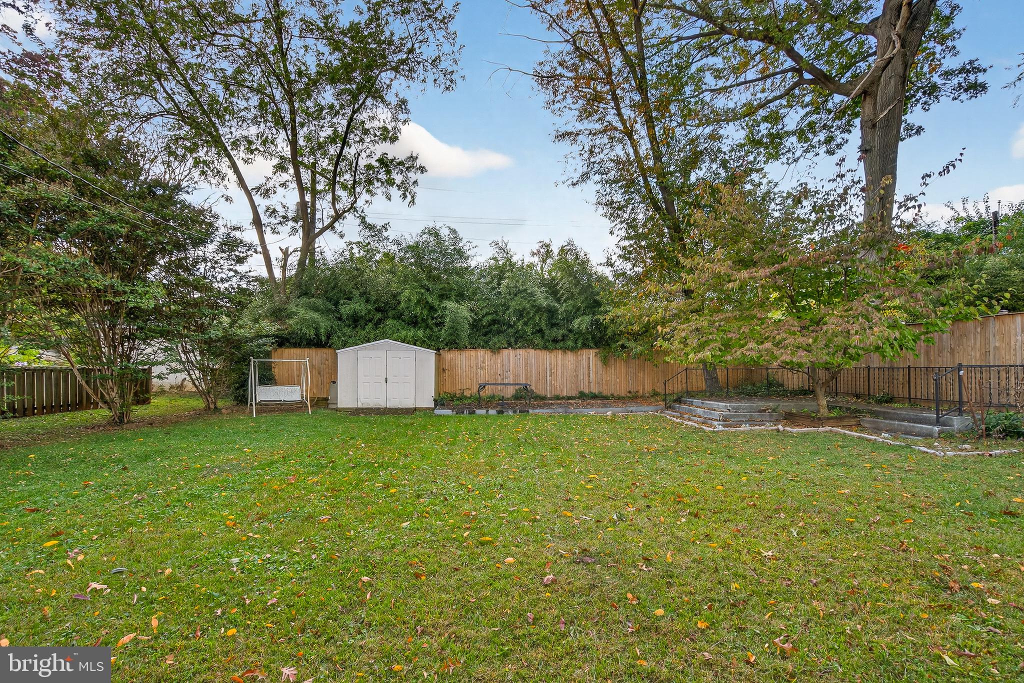 CROSS COUNTRY - Residential