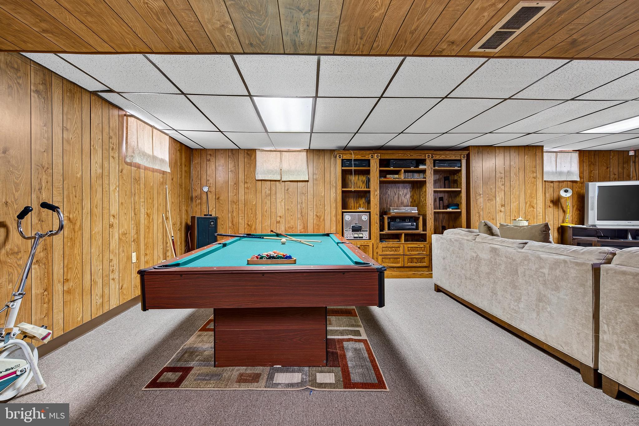 CROSS COUNTRY - Residential