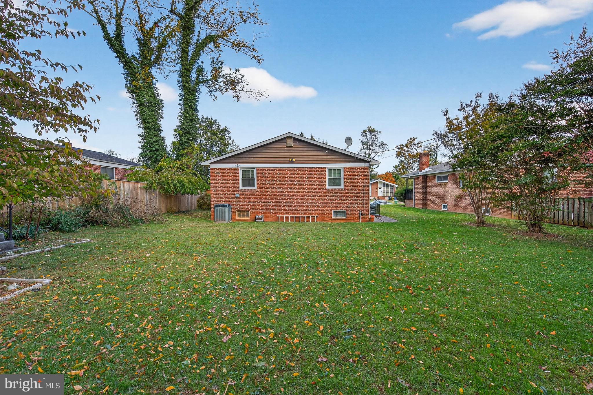 CROSS COUNTRY - Residential