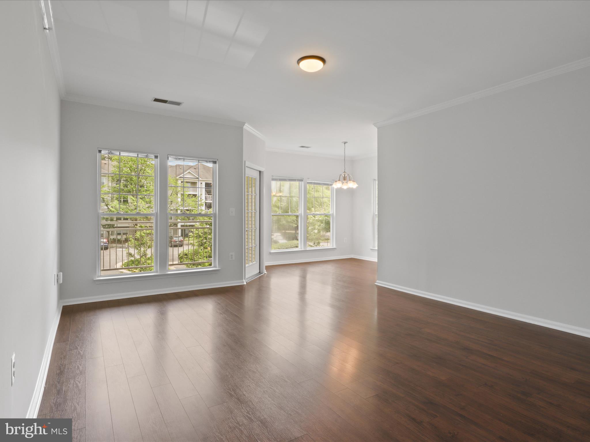 1511 N POINT DRIVE 304