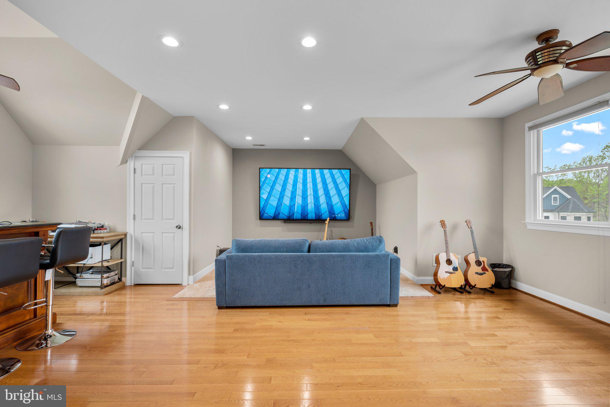 HIGHLAND - Residential