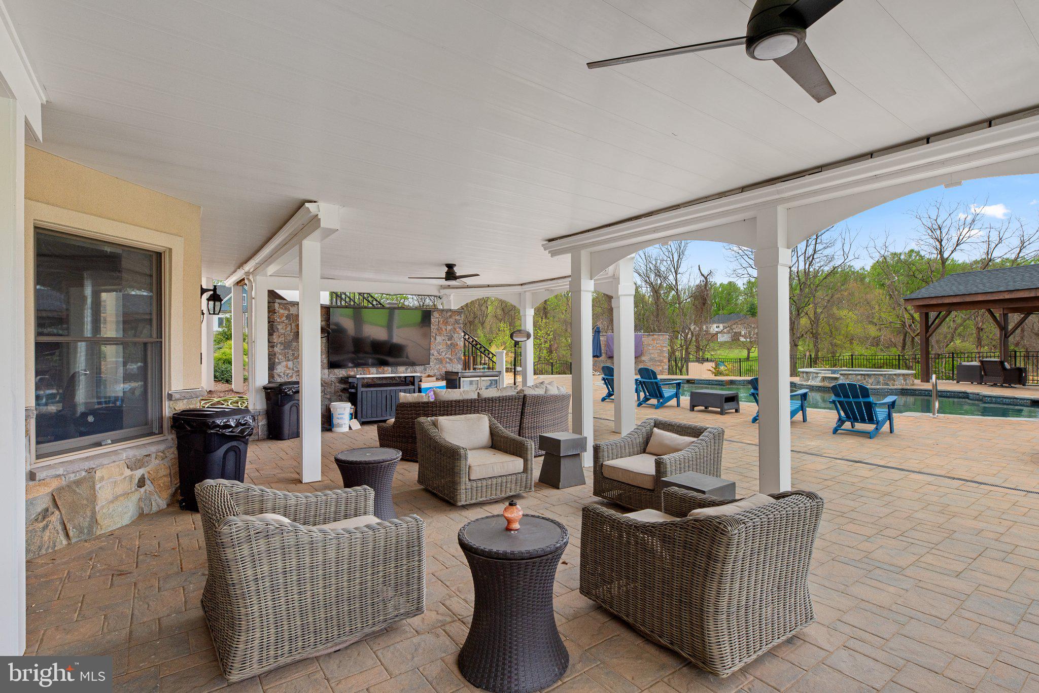 HIGHLAND - Residential