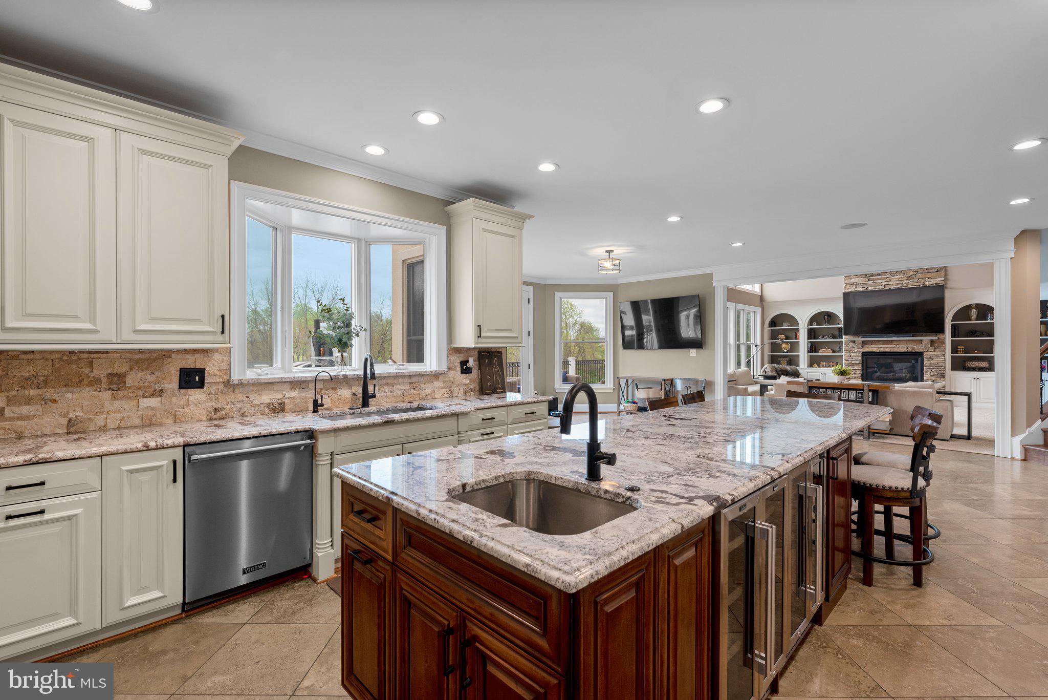 HIGHLAND - Residential