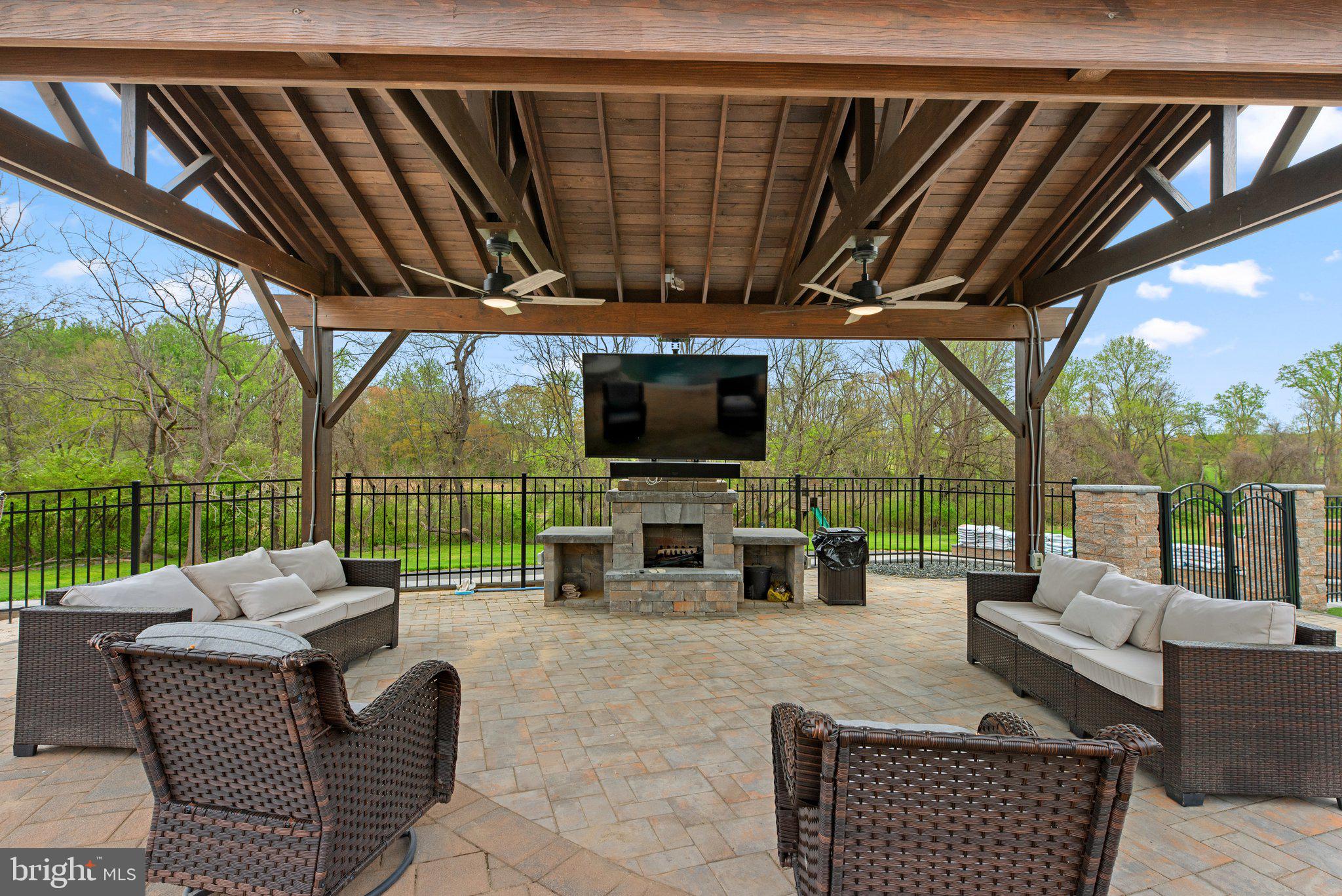 HIGHLAND - Residential