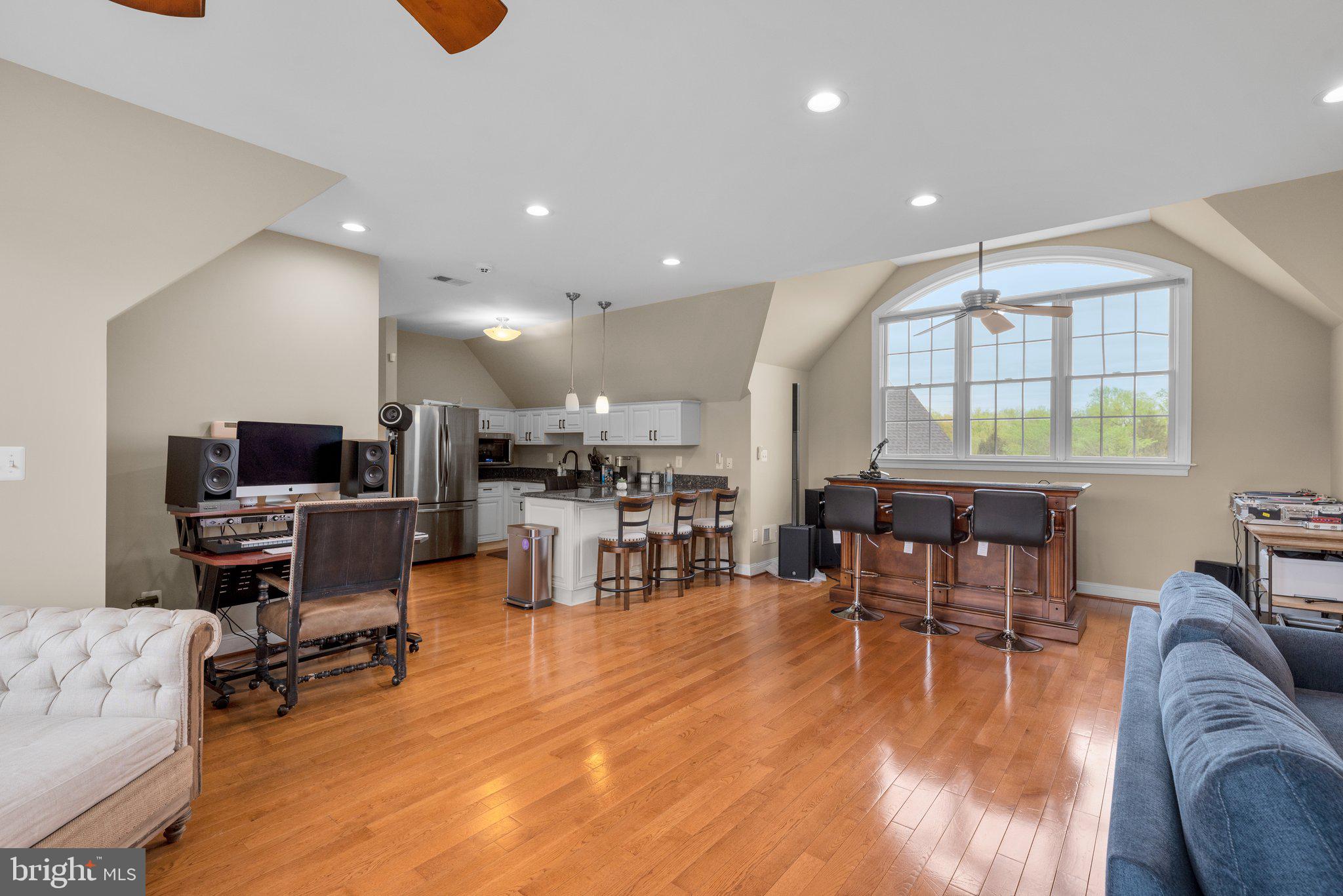 HIGHLAND - Residential