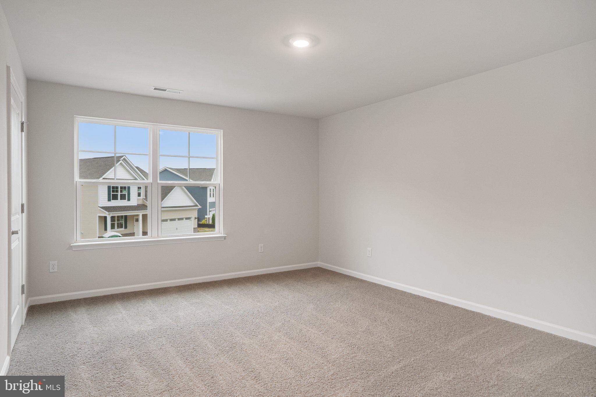 LADYSMITH VILLAGE - Residential