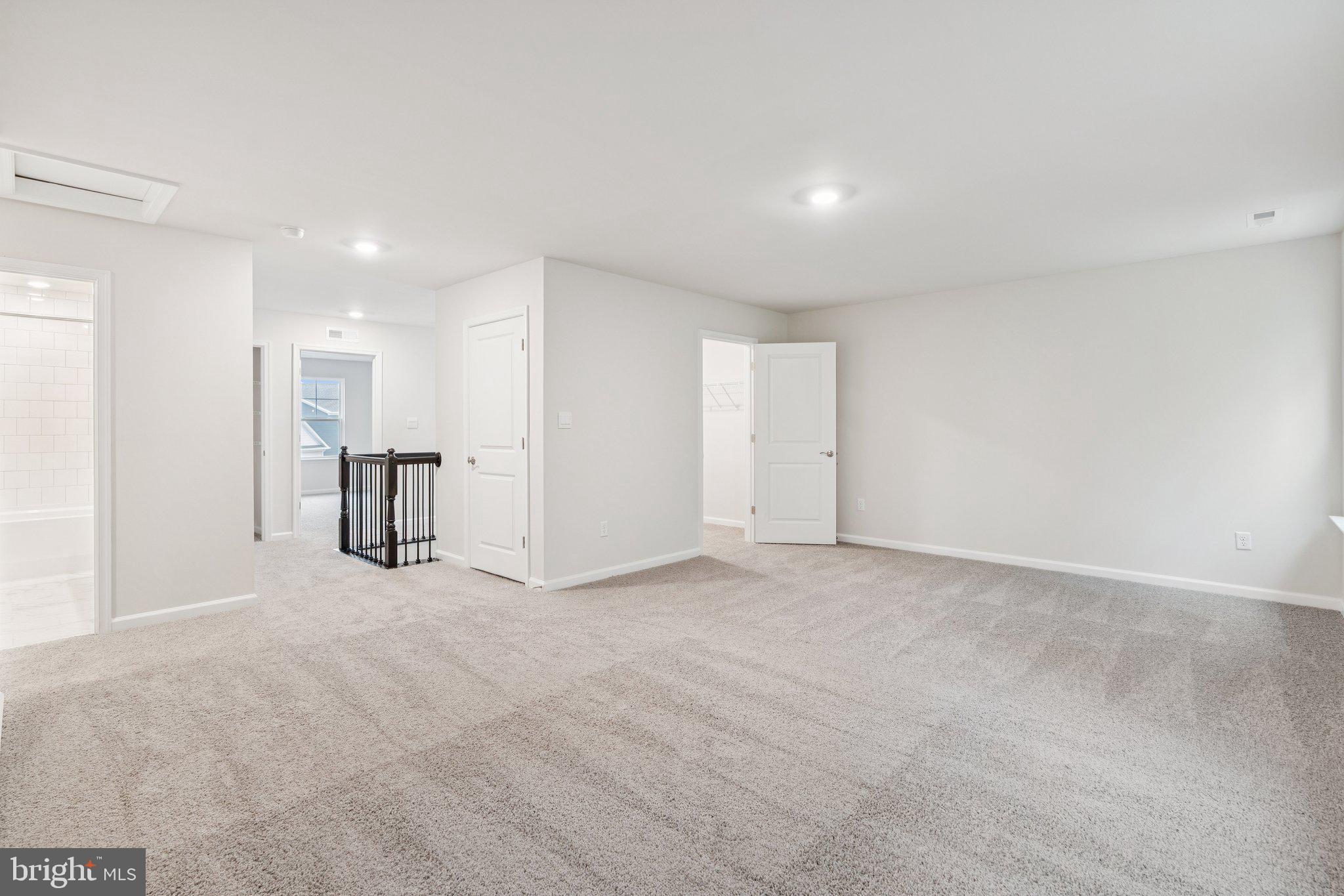 LADYSMITH VILLAGE - Residential