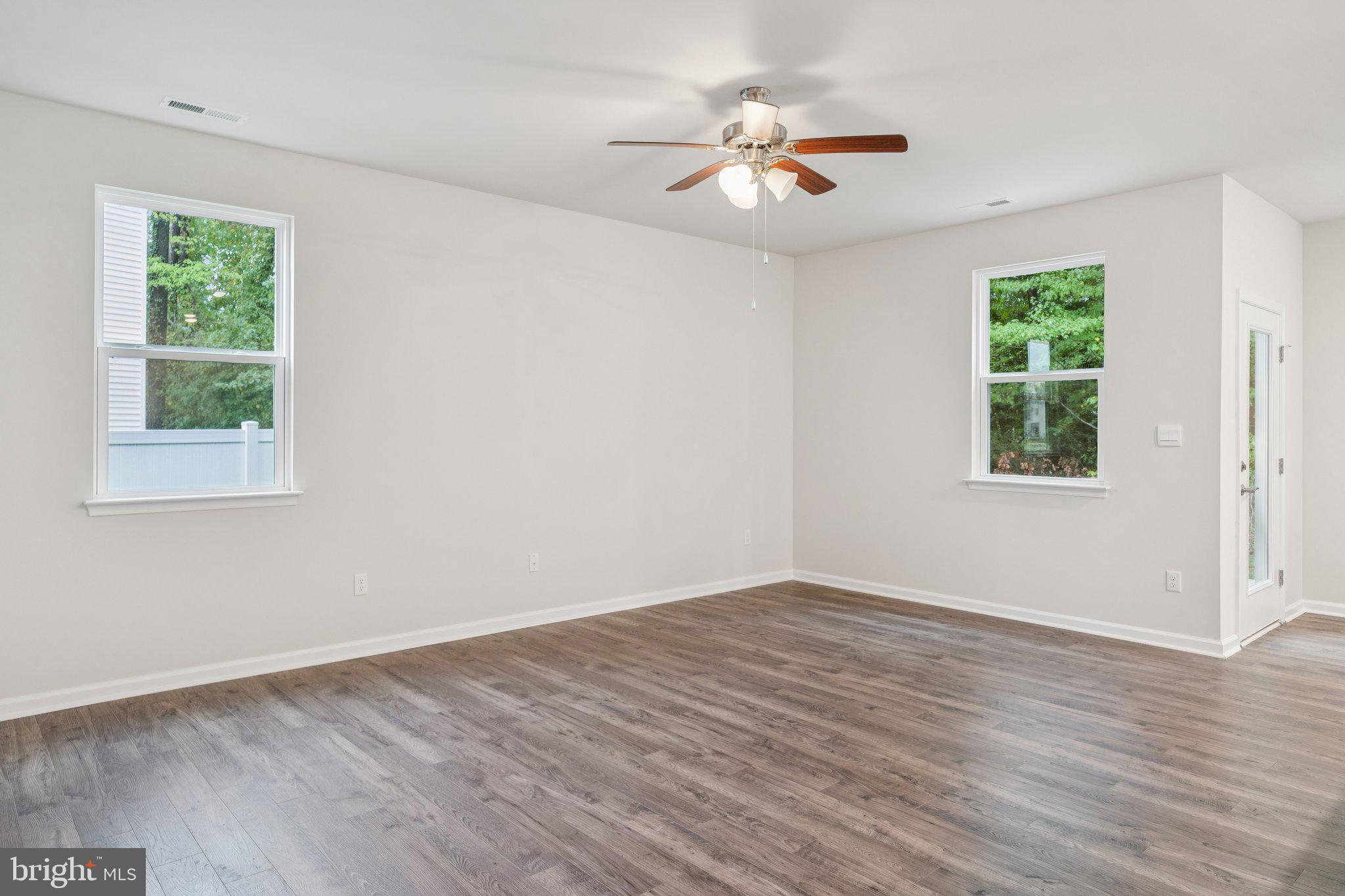 LADYSMITH VILLAGE - Residential