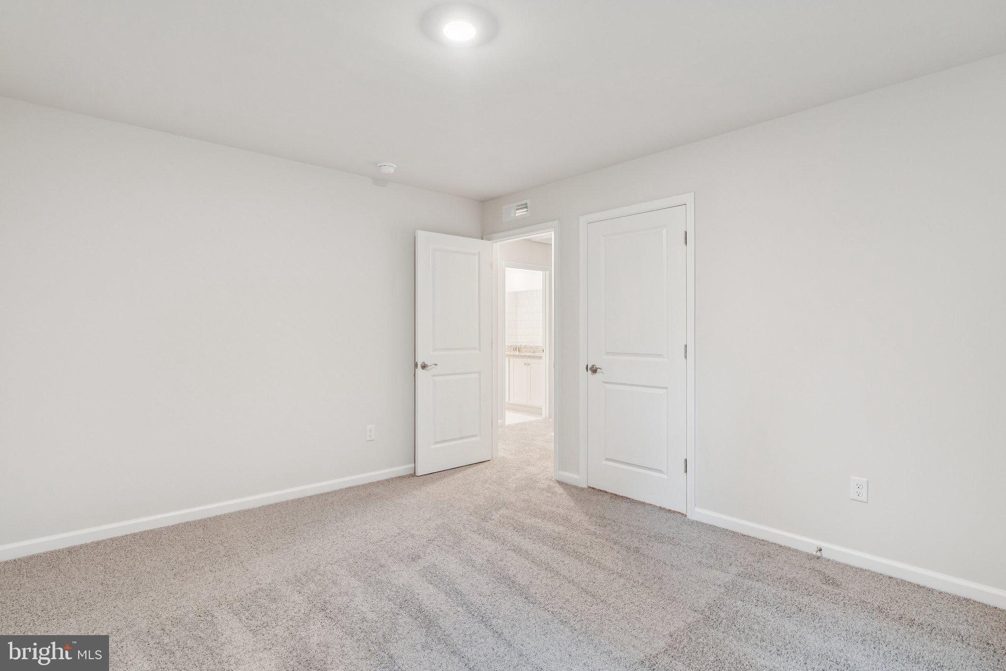 LADYSMITH VILLAGE - Residential