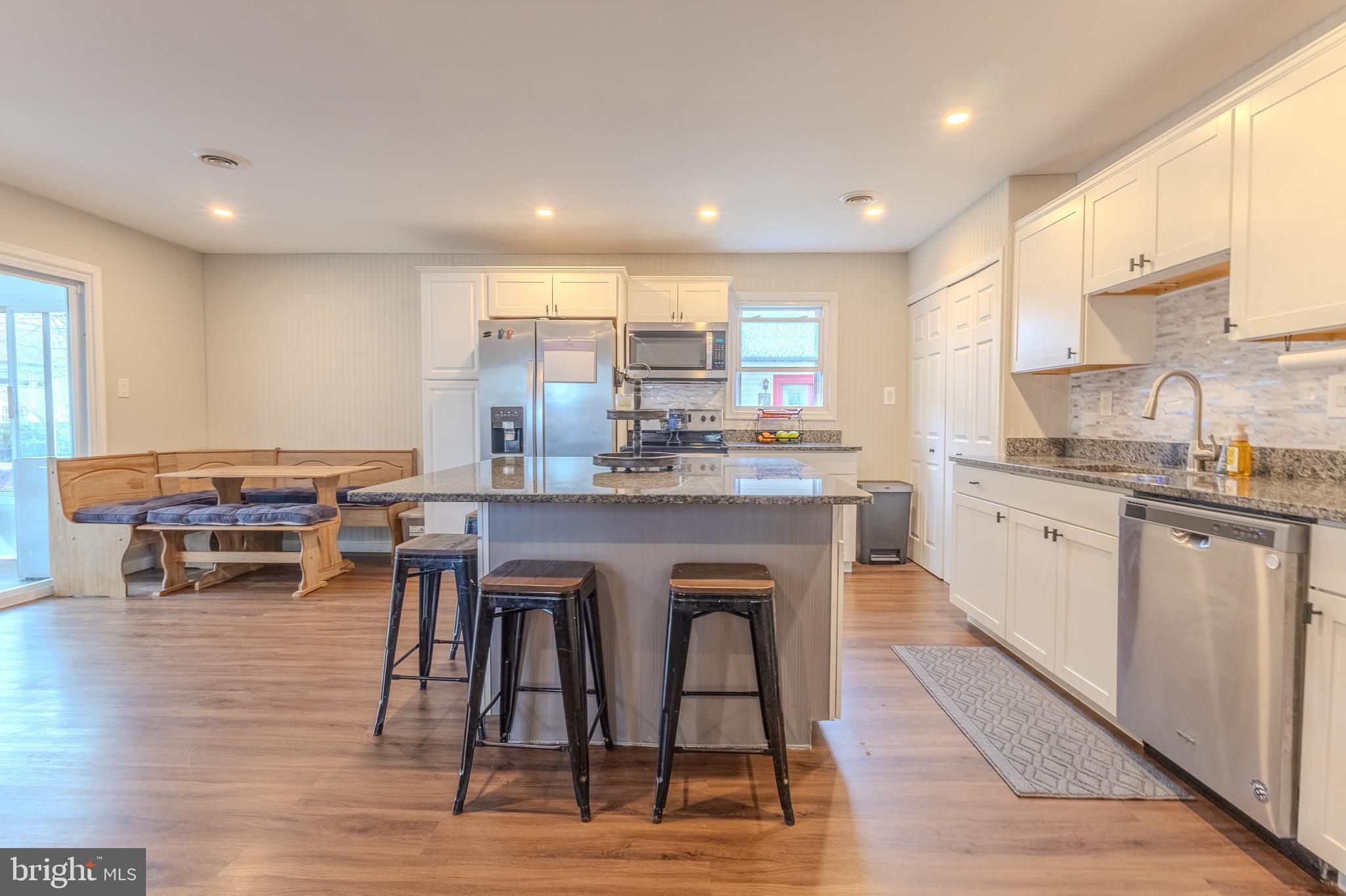 FRANKLIN MANOR BEACH - Residential