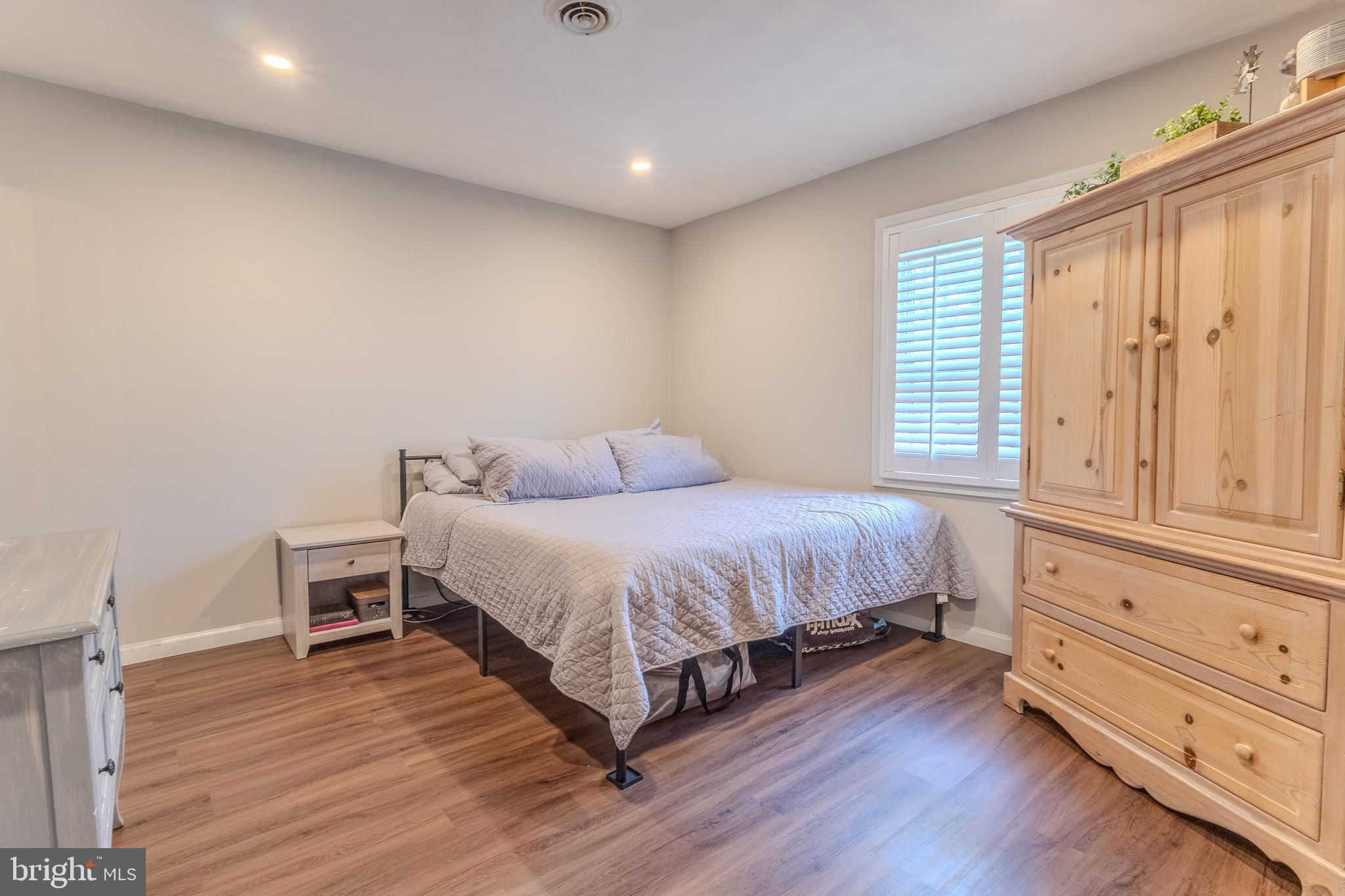 FRANKLIN MANOR BEACH - Residential