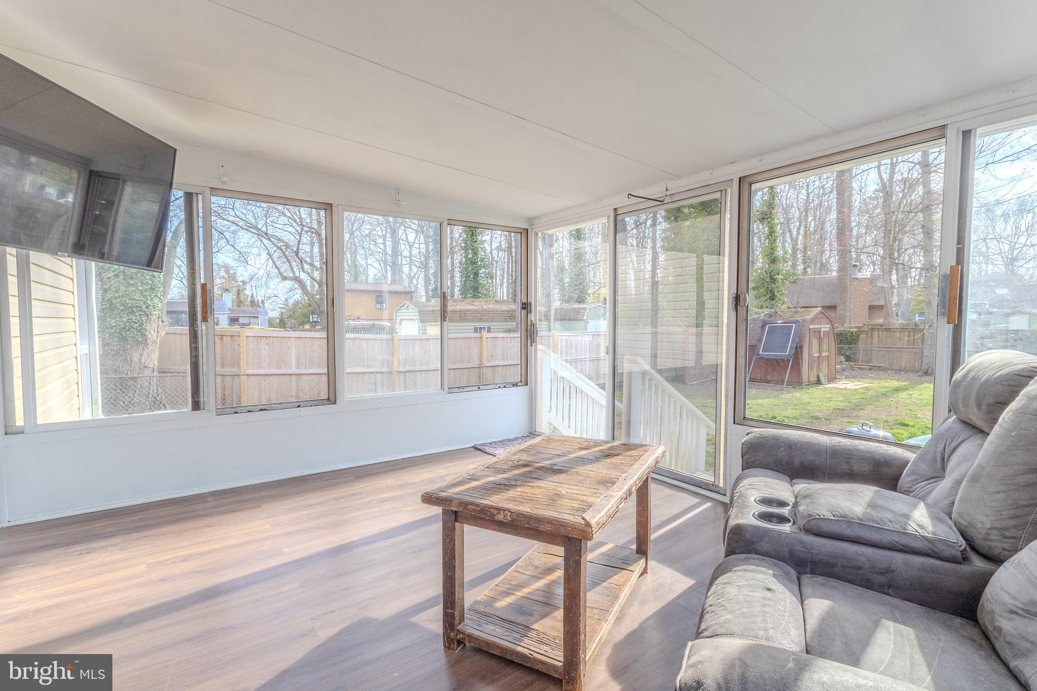 FRANKLIN MANOR BEACH - Residential