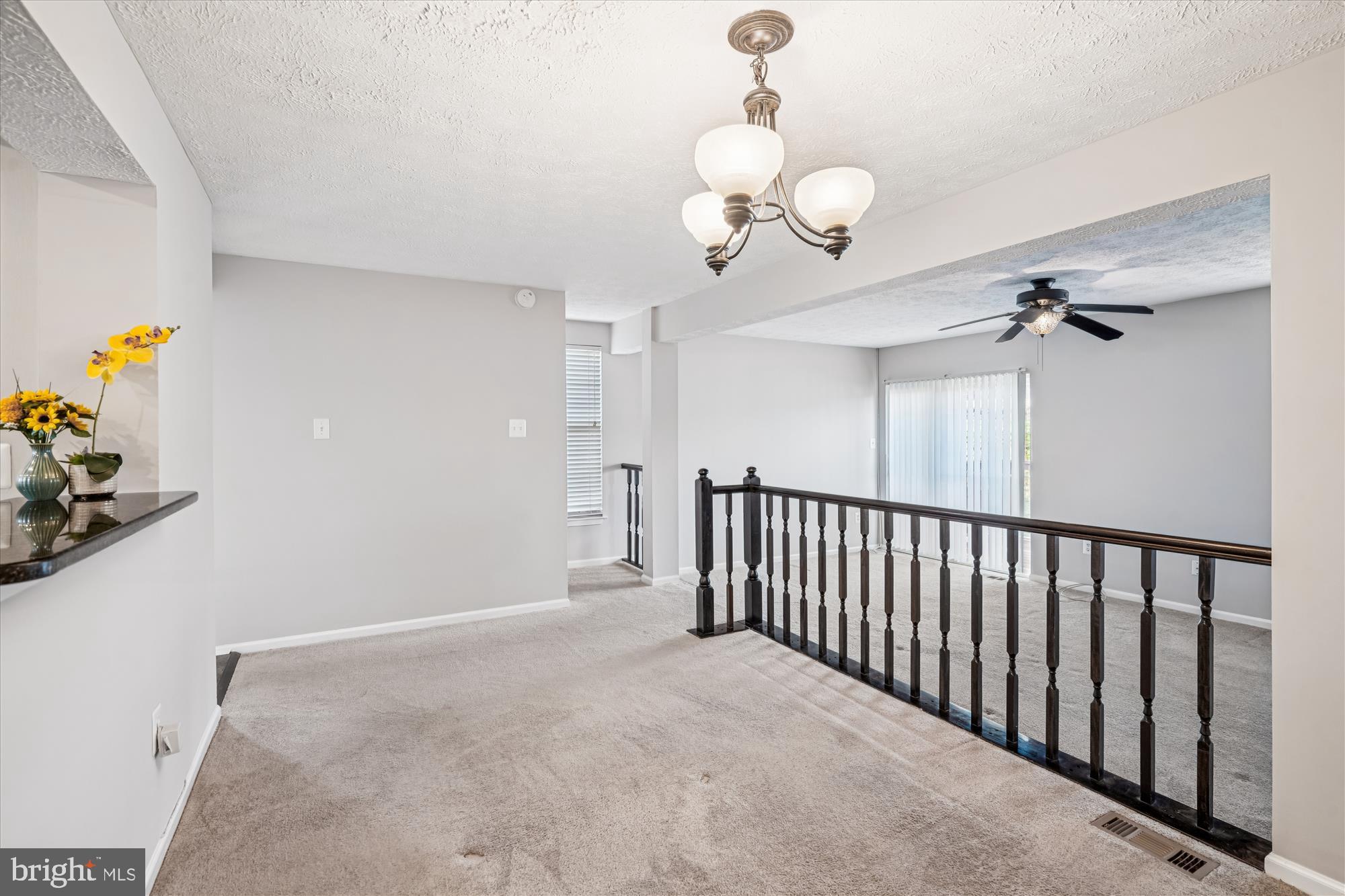 MURRAY HILL - Residential