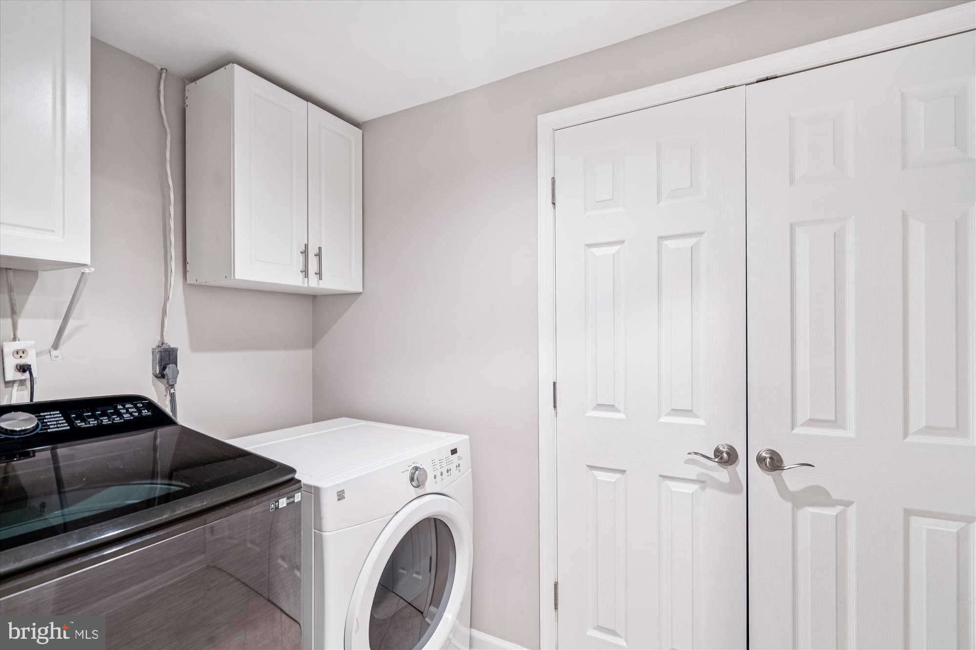 MURRAY HILL - Residential