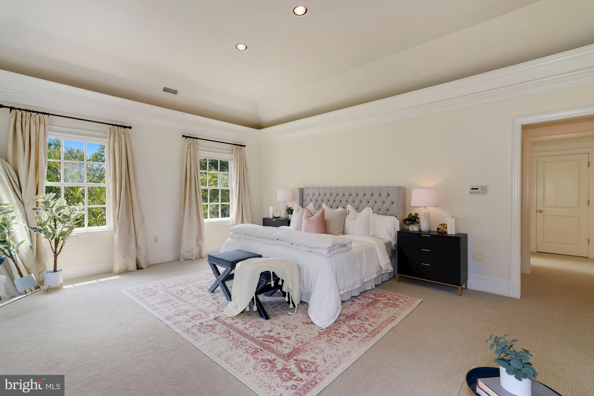 SPRING VALLEY - Residential