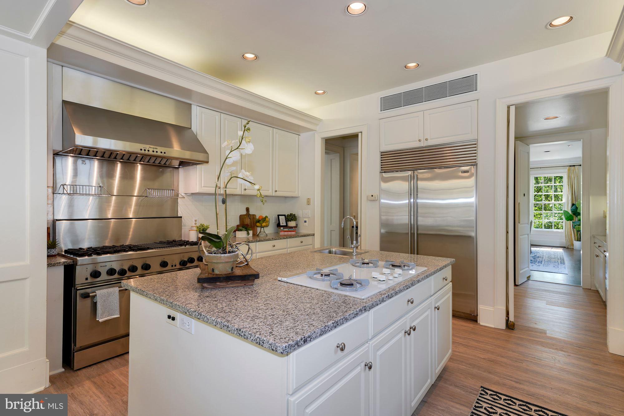 SPRING VALLEY - Residential
