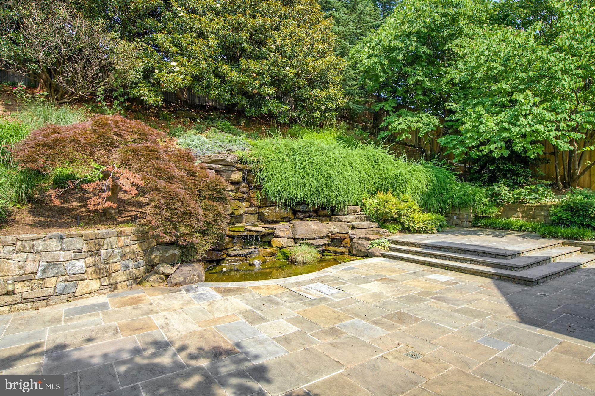 SPRING VALLEY - Residential