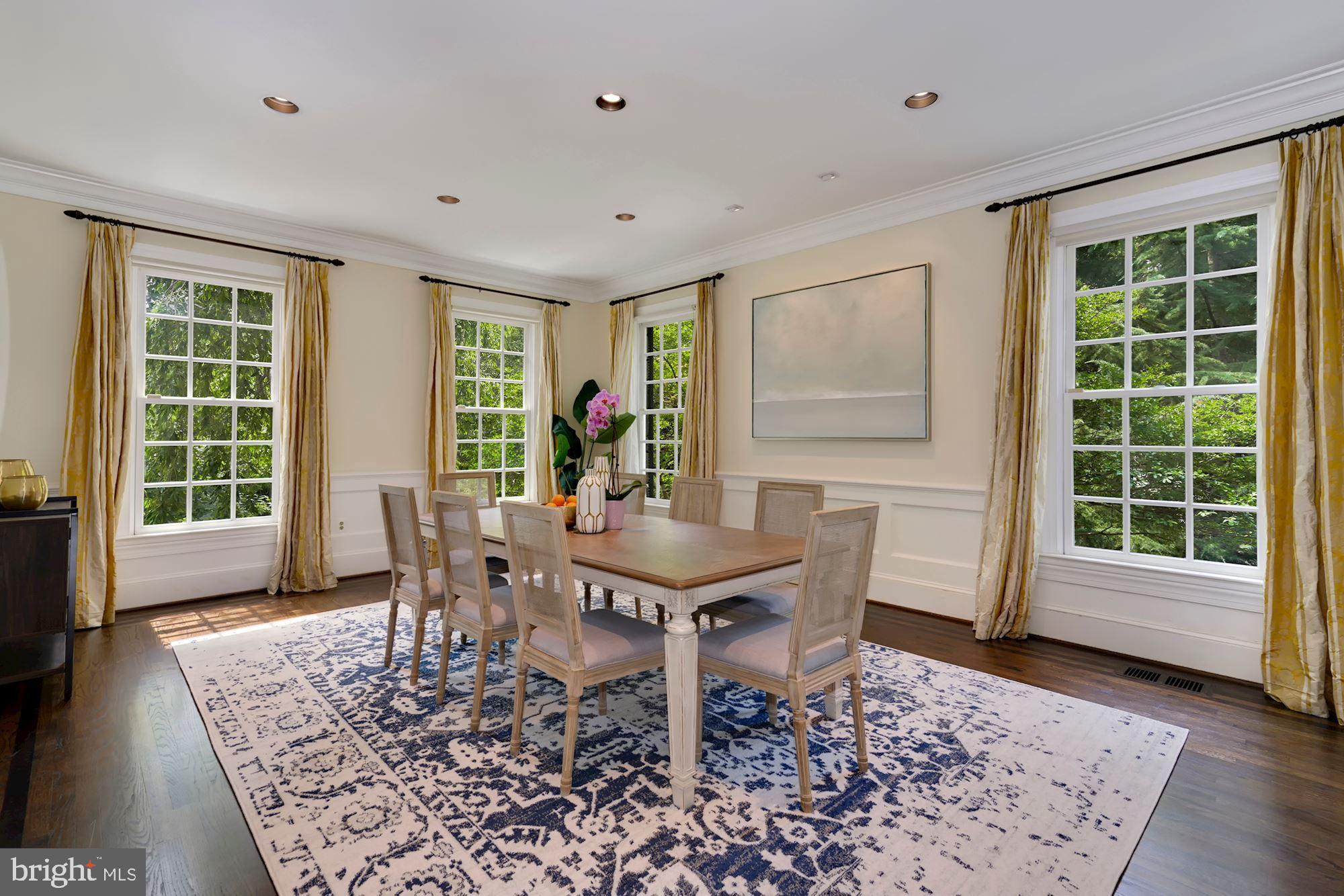 SPRING VALLEY - Residential