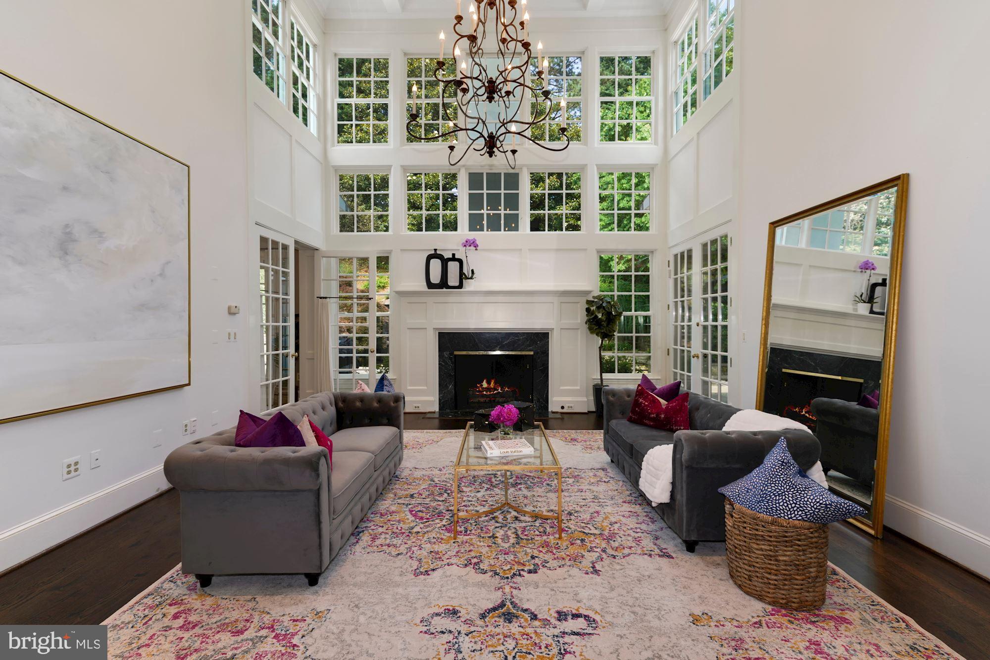 SPRING VALLEY - Residential