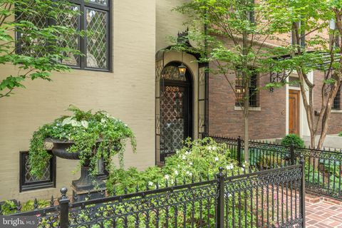 2028 HILLYER PLACE NW WASHINGTON DC 20009