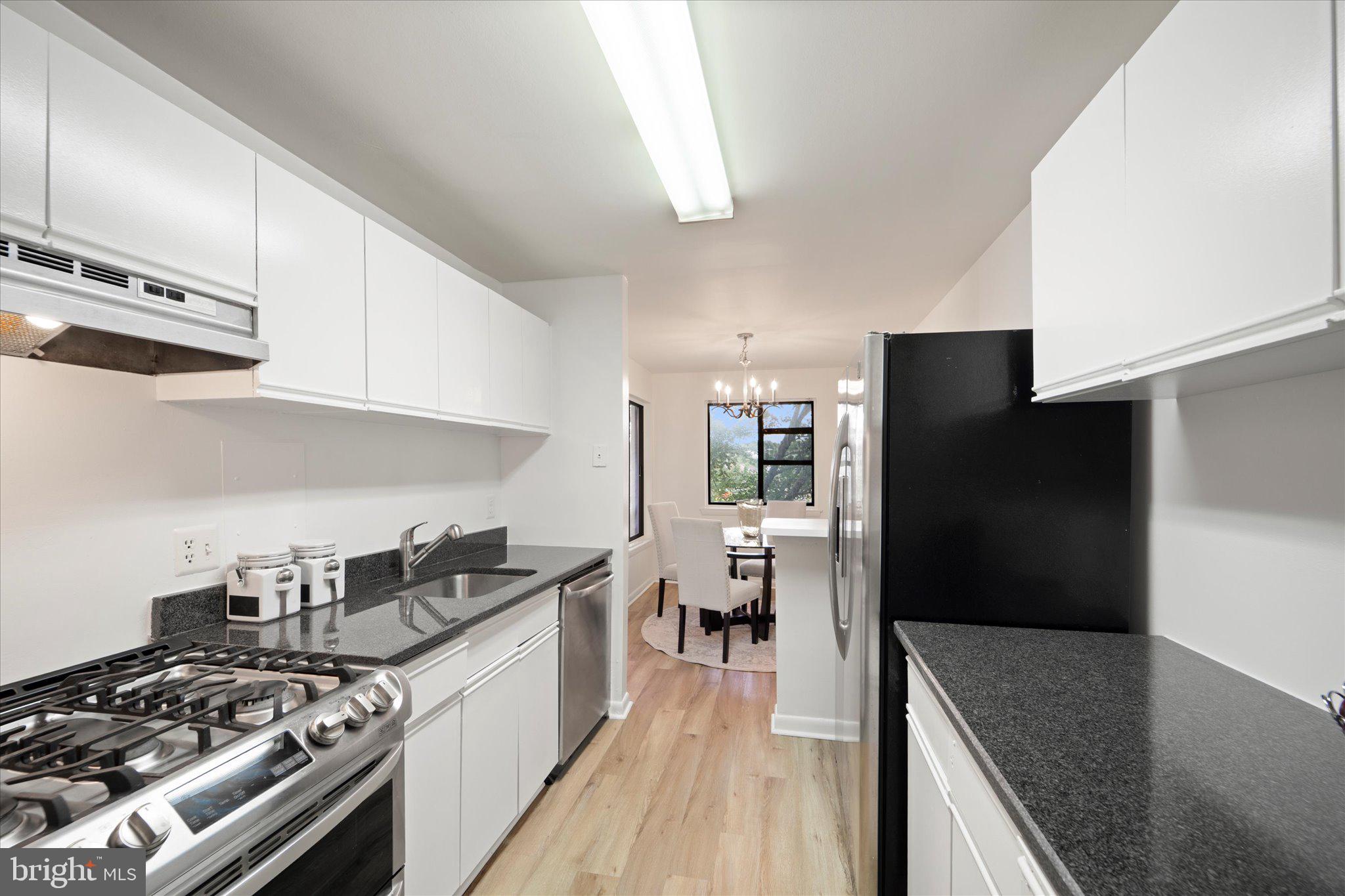 7613 LEE HIGHWAY 302